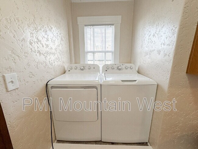 Foto del edificio - 163 S 200 E