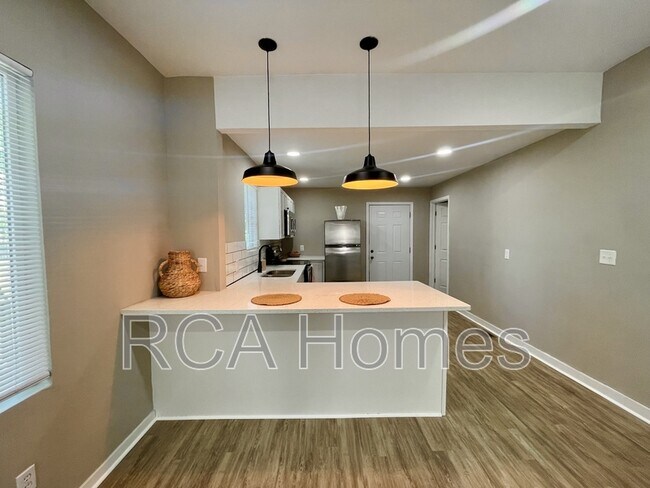 Foto del edificio - 3835 N Kenwood Ave