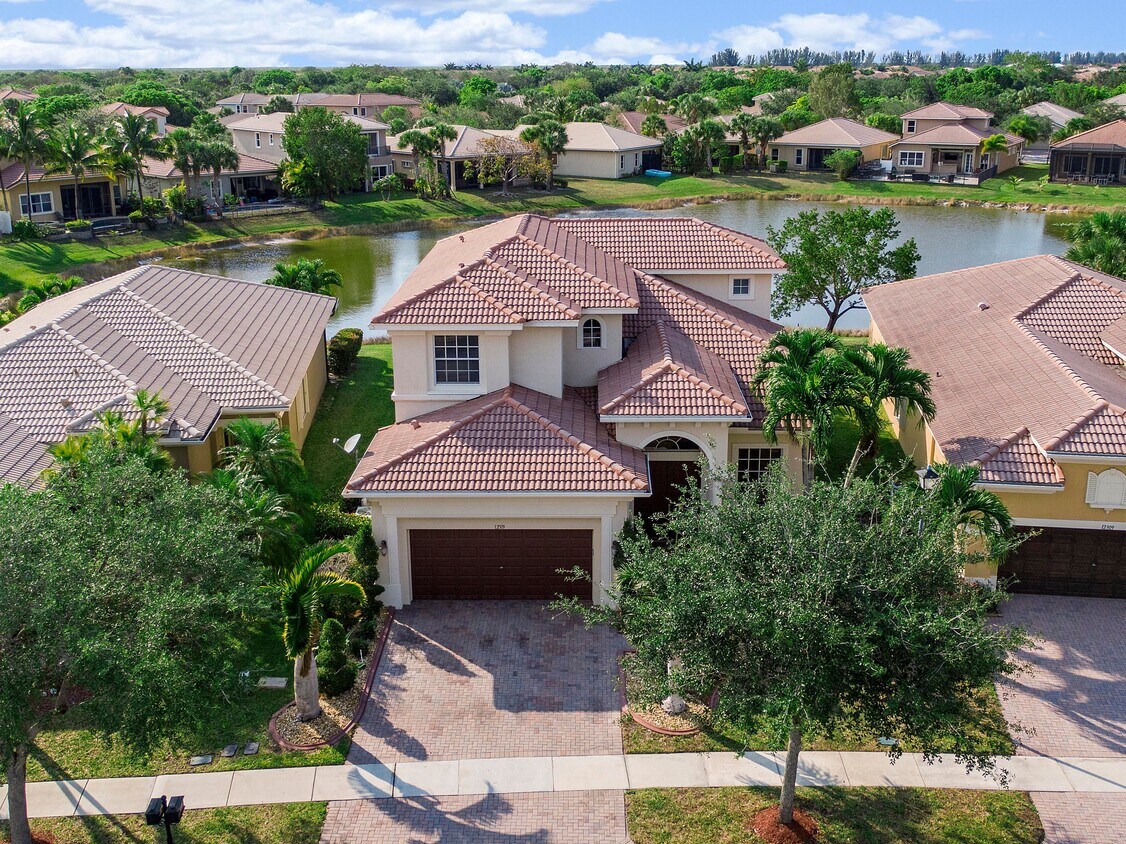 Primary Photo - 12319 NW 77th Manor