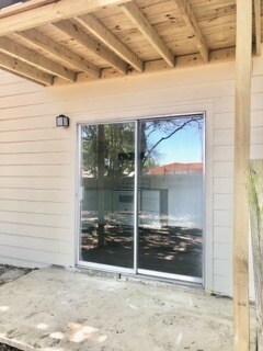 Back Porch - 211 W Cardinal Ln