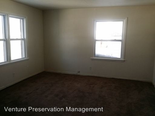 Building Photo - 5302 N 60th St