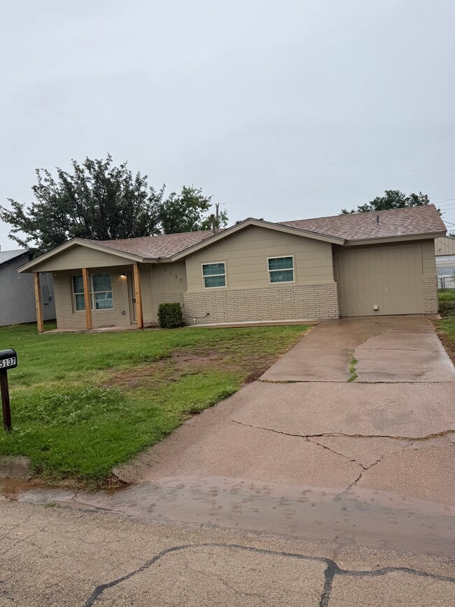 Building Photo - 5137 Durango Dr