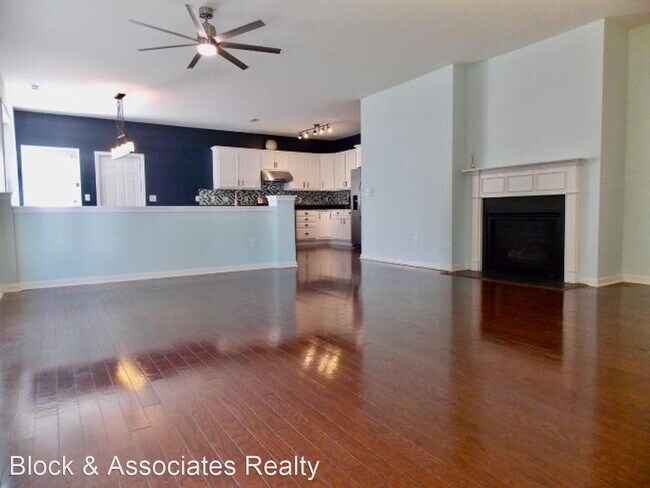 Building Photo - 4 br, 3 bath House - 1213 Somers Drive