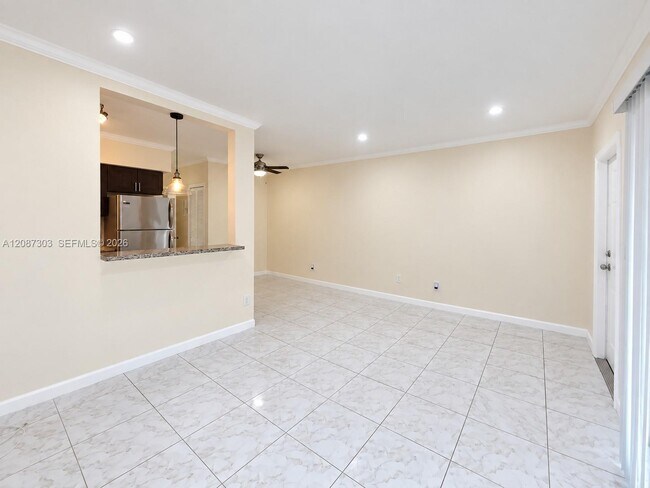 Foto del edificio - 521 NE 62nd St