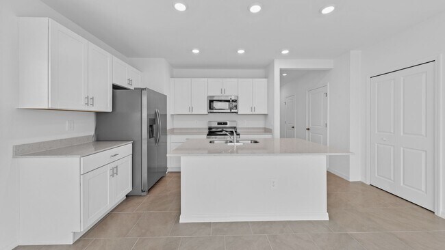 Foto del edificio - TOWNHOUSE IN CRANE LANDING FOR $1,850 3 BEDROOM, 2.5 BATH, 1 GARAGE