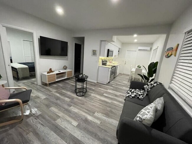 Foto del edificio - 1111 SW 37th Ave
