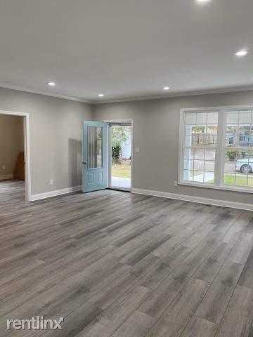 Foto del edificio - 3 br, 2 bath House - 131 S Van Gilder Pl