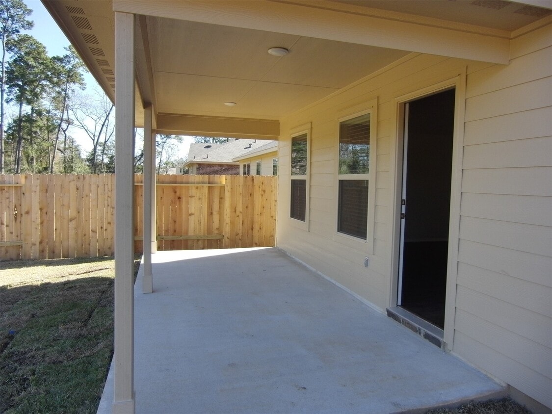 Building Photo - 5522 Mesquite Oaks Trail