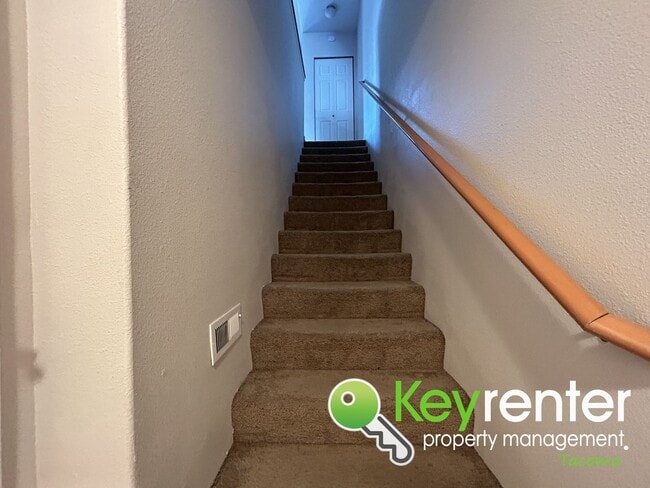 Foto del edificio - Fife Living: Your Ideal Multi-Level Family...