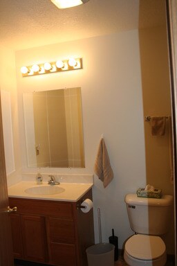 Building Photo - 2922 Cedarville Dr