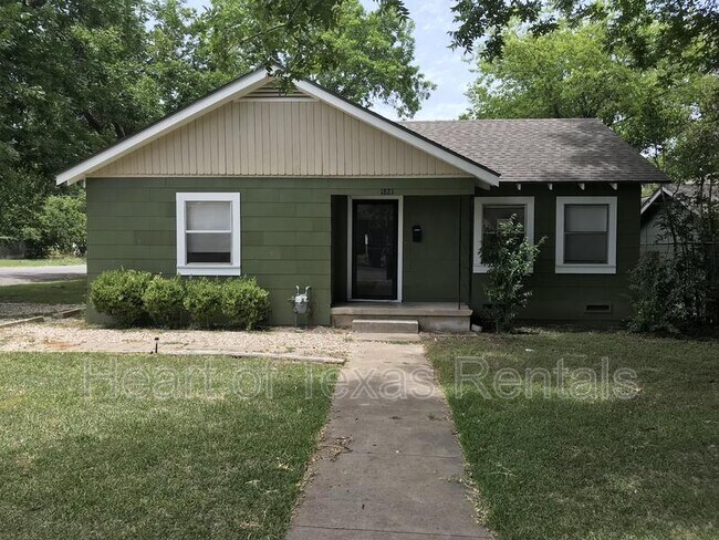 Foto del edificio - 1821 Live Oak Ave