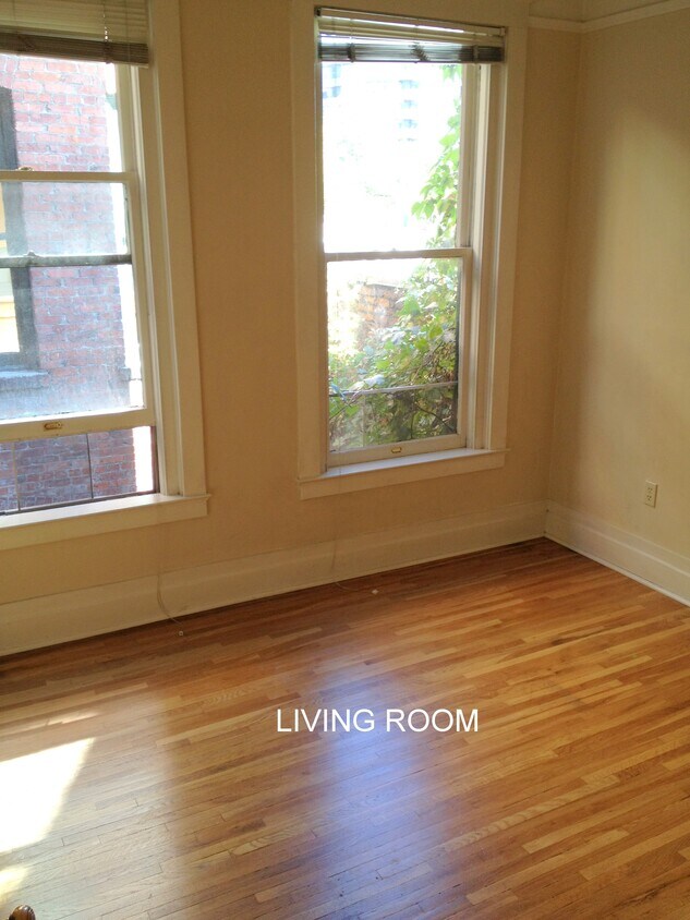 Foto principal - 11 S Cedar St