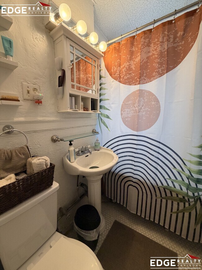 Foto del edificio - 253 Kelton St