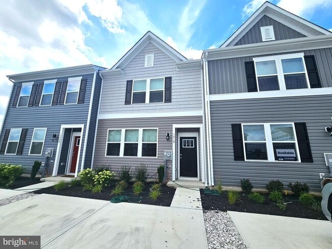 Building Photo - 1410 SUGARPLUM Ln