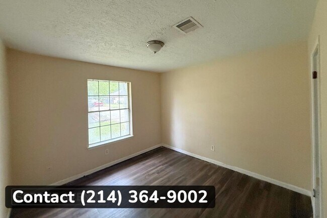 Foto del edificio - 10627 Sagewillow Ln