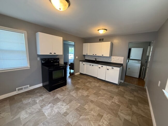 Foto del edificio - 2 bedroom, 1 bath house