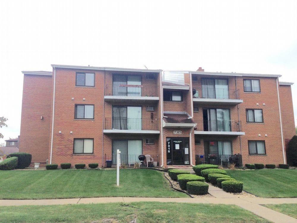 Primary Photo - 7315 W 157th St