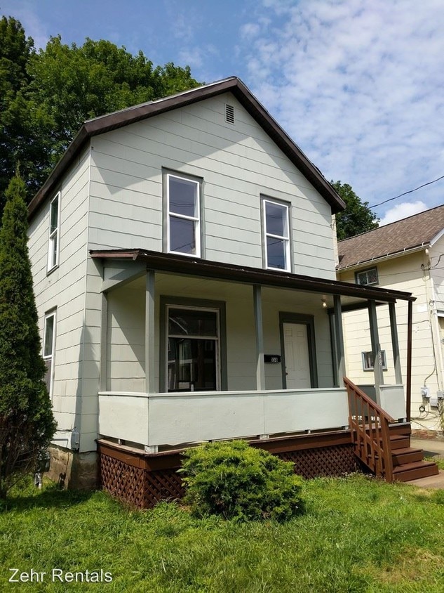 Primary Photo - 3 br, 1 bath House - 138 West Bloss St.