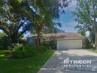 Building Photo - 16147 Vanderbilt Dr
