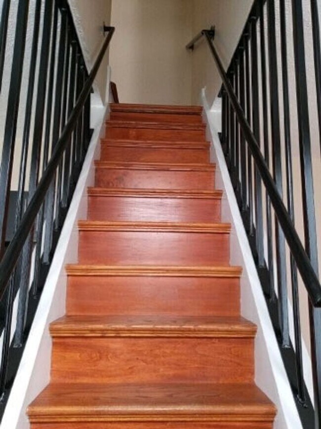 Foto del edificio - Renovated 1 BD +home office/child's room House with Upgrades