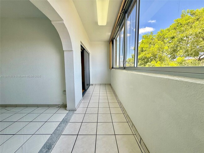 Foto del edificio - 1555 W 44th Pl