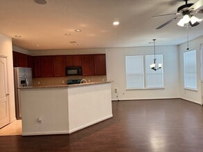 Building Photo - 3403 Braddock Ln