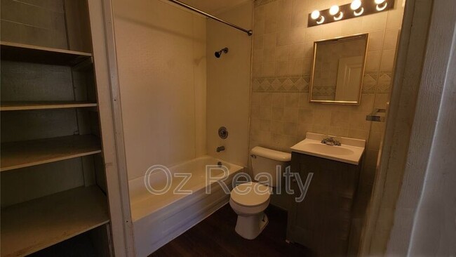 Foto del edificio - 3149 Elm St