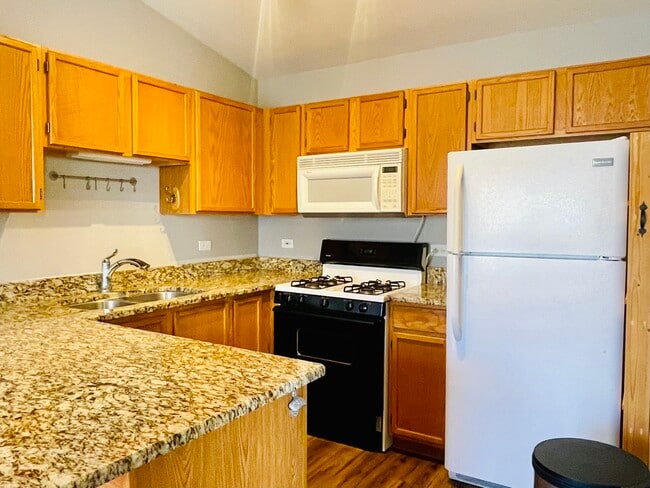 Foto del edificio - 1179 N Village Dr