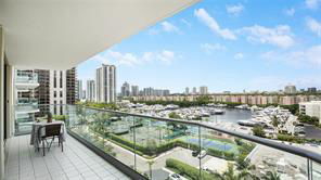 Foto principal - 19842 Turnberry Way