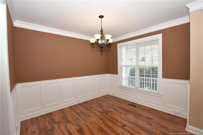 Building Photo - 276 Wynngate Dr