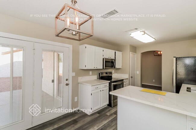 Foto del edificio - 6116 Colby St