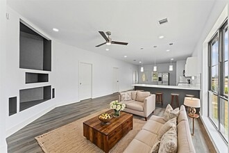 Building Photo - 365 Rd 5605