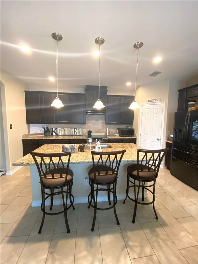 Foto del edificio - 1402 Orto Dr.