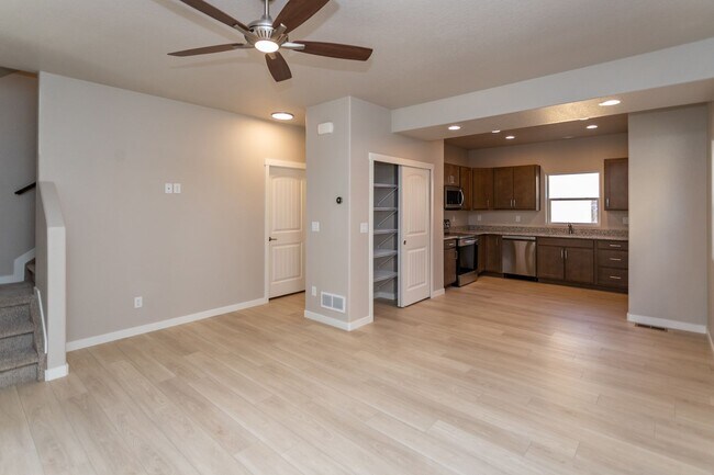 Building Photo - 5249 Palomino Ranch Point
