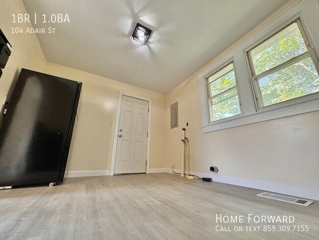 Building Photo - 104 Adair St