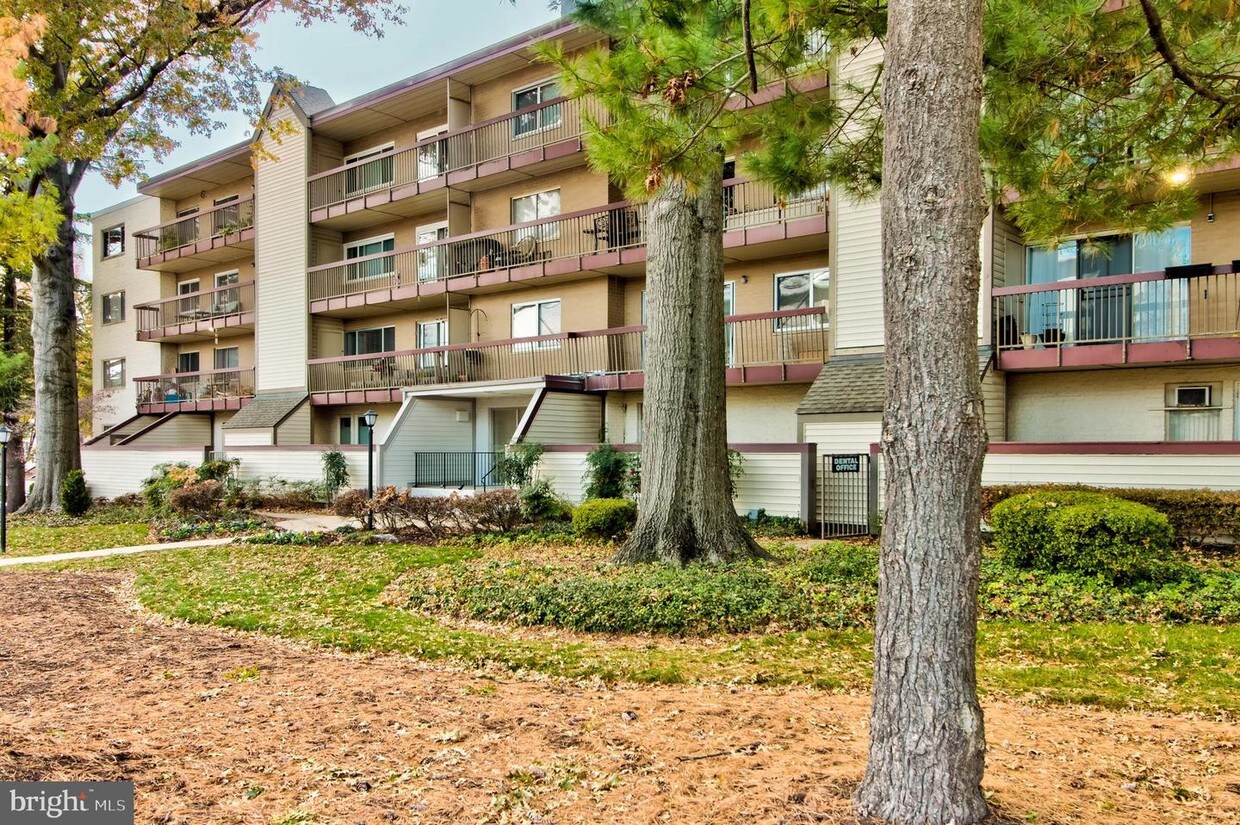 10320 Westlake Dr Unit E103, Bethesda, MD 20817 Condo for Rent in Bethesda, MD