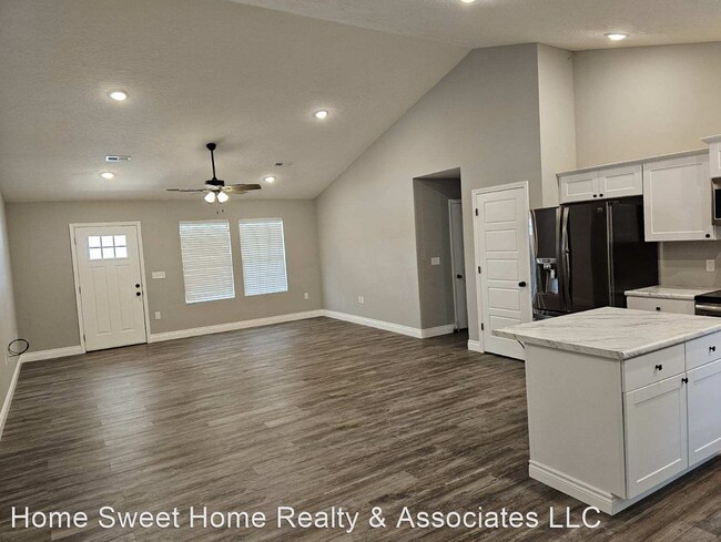 Building Photo - 3 br, 2 bath House - 228 W Sloane Ave