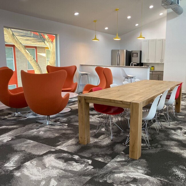 Foto del edificio - 8787 Hammerly Blvd