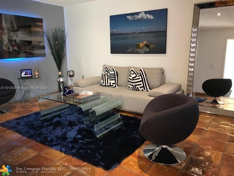 Foto principal - 20911 Leeward Ct