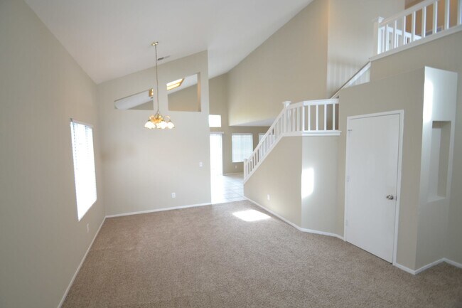 Building Photo - 9159 Bungalow Way
