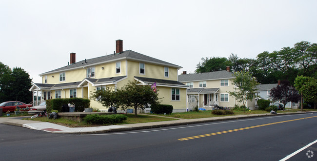 Building Photo - Lakeview Manor