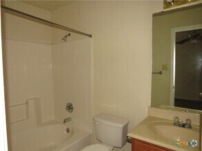 Building Photo - 1602 Dugger Cir