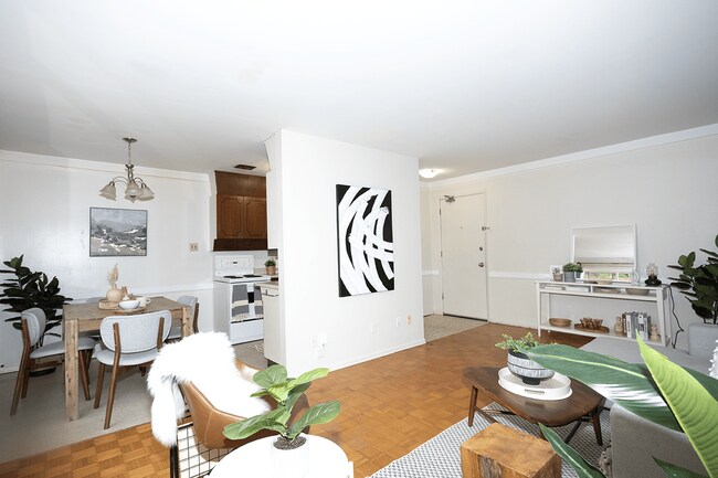 Photo du bâtiment - 1740 Taylor Avenue