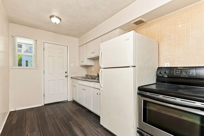 Foto del edificio - 2646 Home Ave