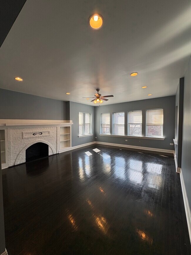 Building Photo - 7025 S Chappel Ave