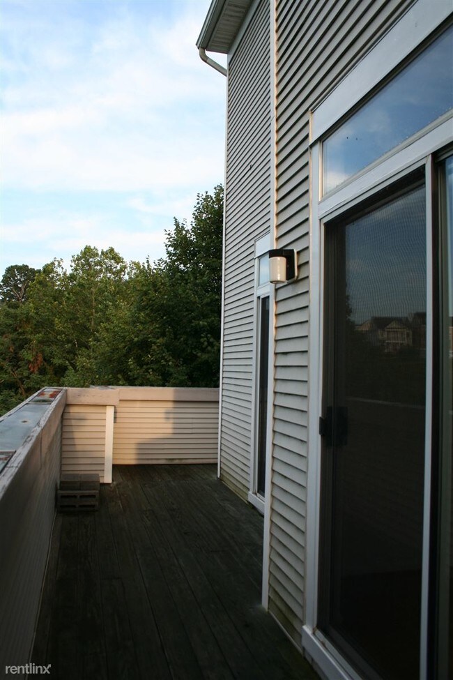 Building Photo - 2 br, 2.5 bath House - 18102 Royal Bonnet ...