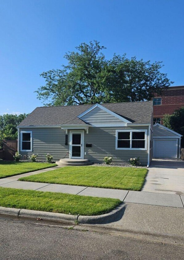 Foto principal - 2 bedroom in Billings MT 59102