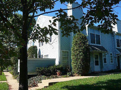 Primary Photo - 174 Shire Dr