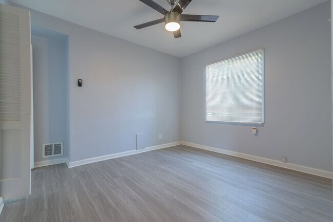 Foto del edificio - 4044 West Blvd