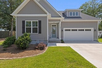 Building Photo - 128 Chadwick Ct